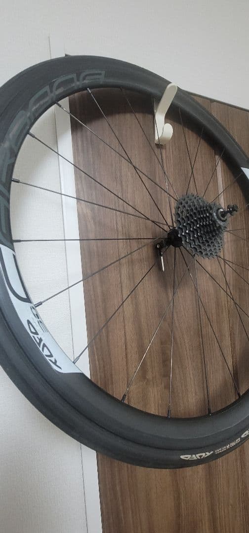 チューブラーカーボンホイール　tufo carbona30