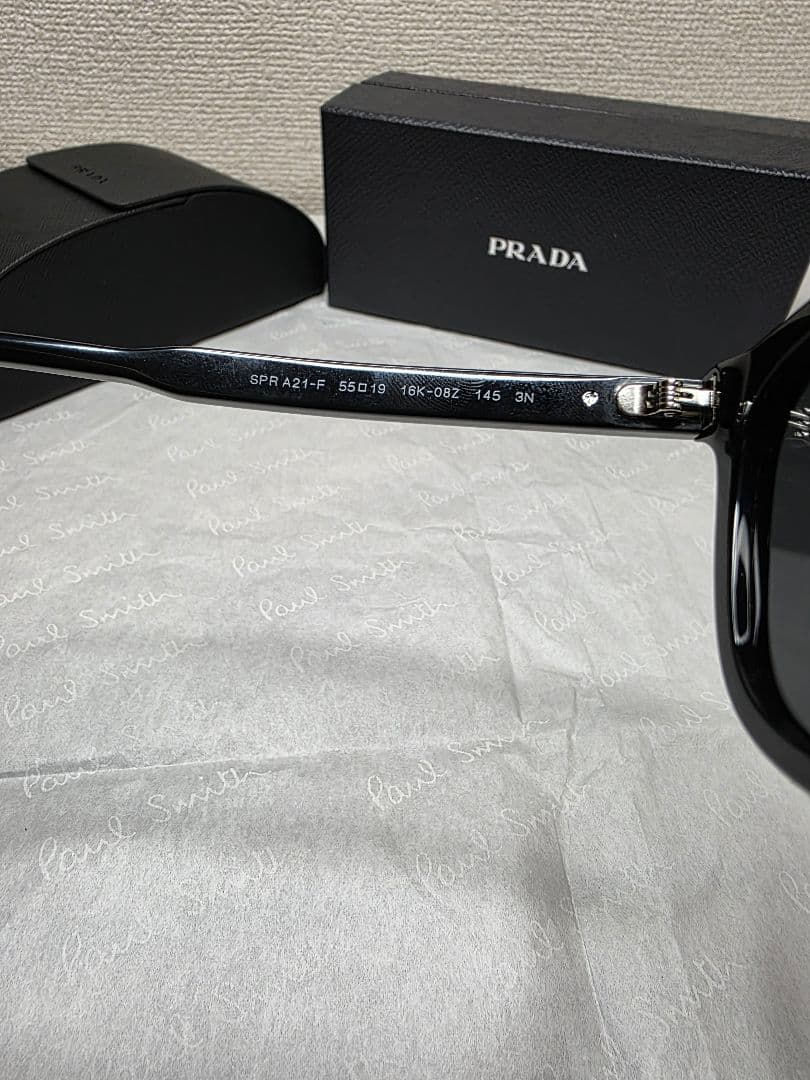 PRADA プラダ　ブラック サングラス　本物