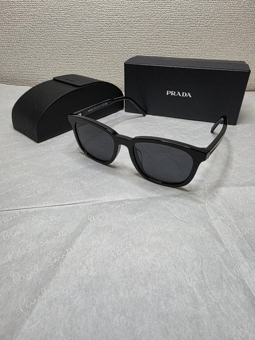 PRADA プラダ　ブラック サングラス　本物