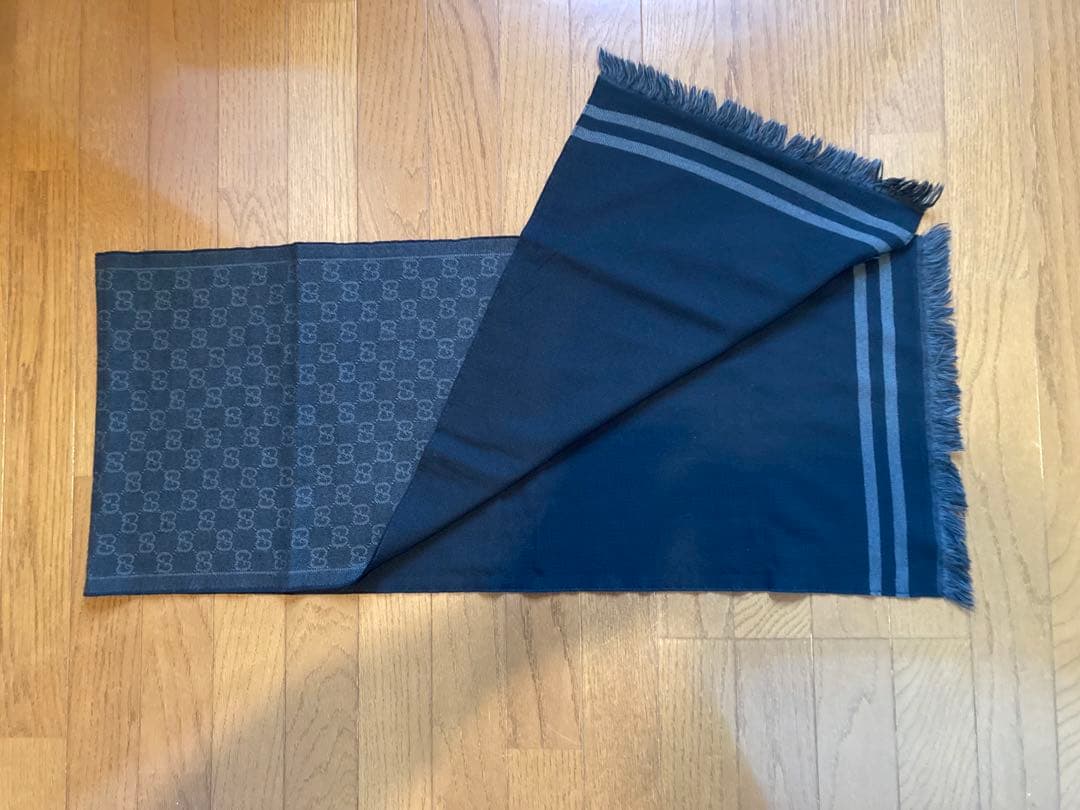 GUCCI グッチ　マフラー　フリンジ付き