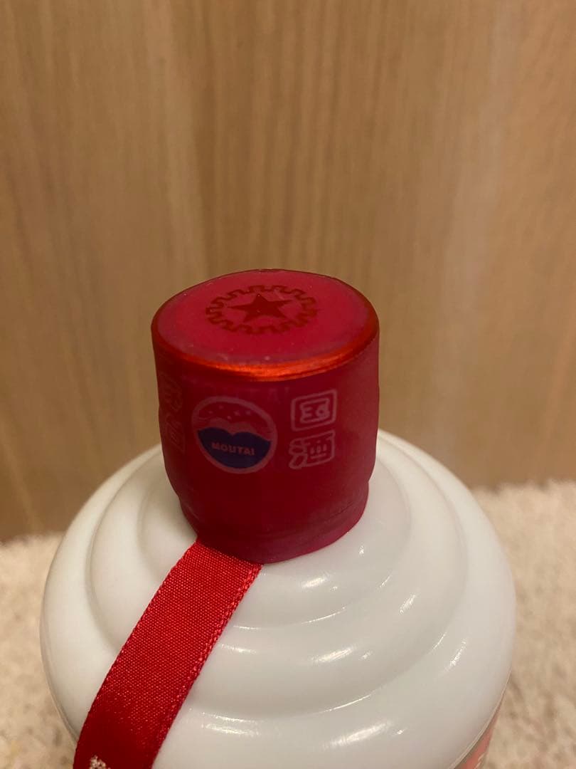 貴州茅台酒　43% 500ml グラス付き