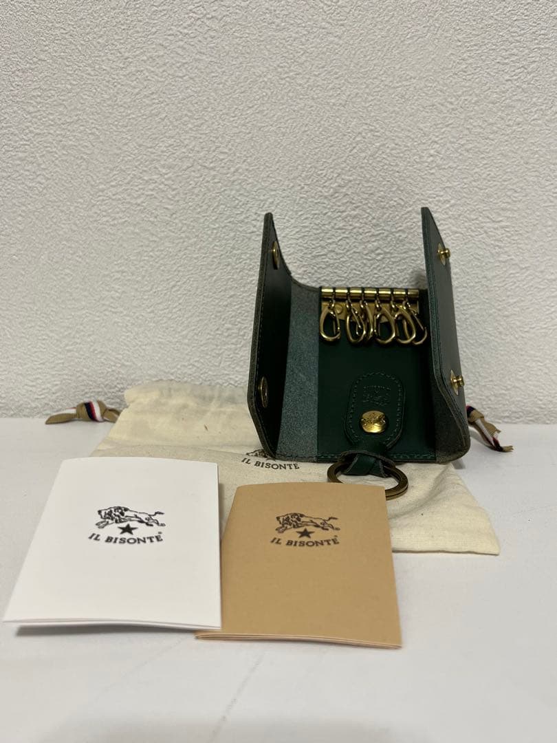 IL BISONTE イルビゾンテ　グリーン レザー キーケース　未使用品