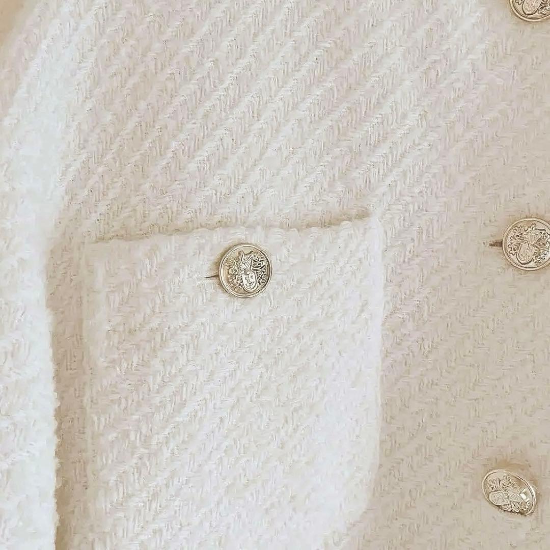 ラウンジドレス　ノーカラーツイードジャケット（White）金ボタン