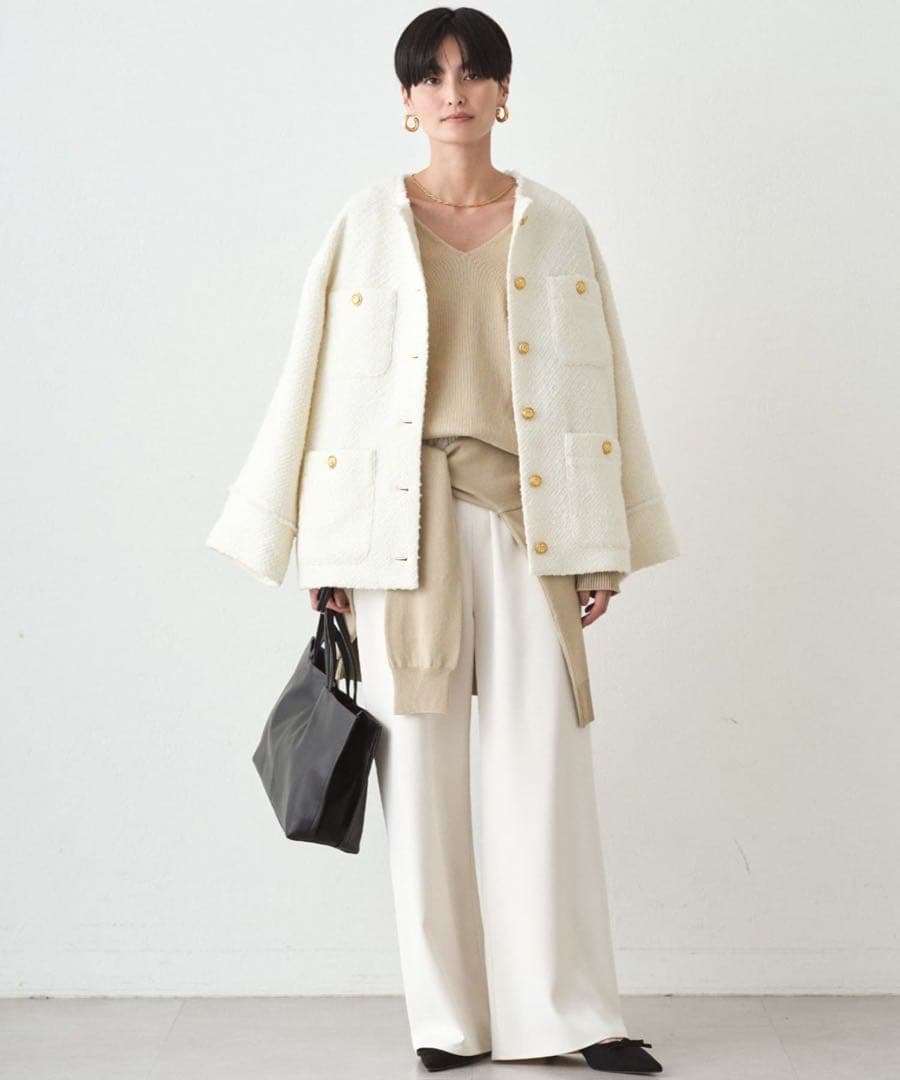 ラウンジドレス　ノーカラーツイードジャケット（White）金ボタン