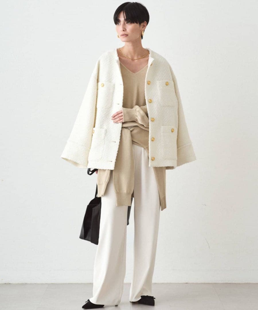 ラウンジドレス　ノーカラーツイードジャケット（White）金ボタン