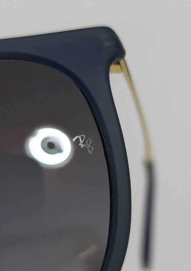 ◆Ray-Ban　レイバン◆サングラス　RB4171 ERIKA　ケース付き