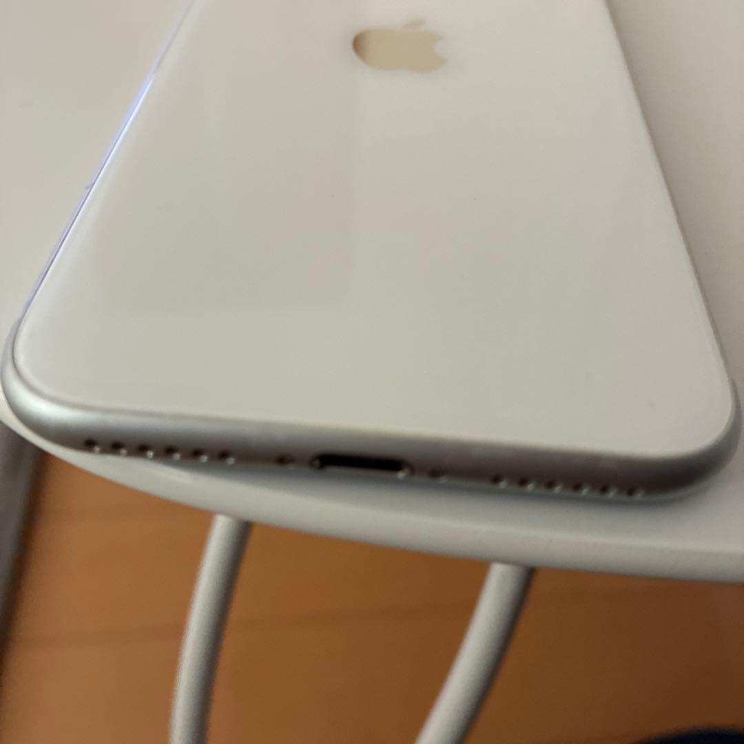 Apple iPhone SE2ホワイト 本体