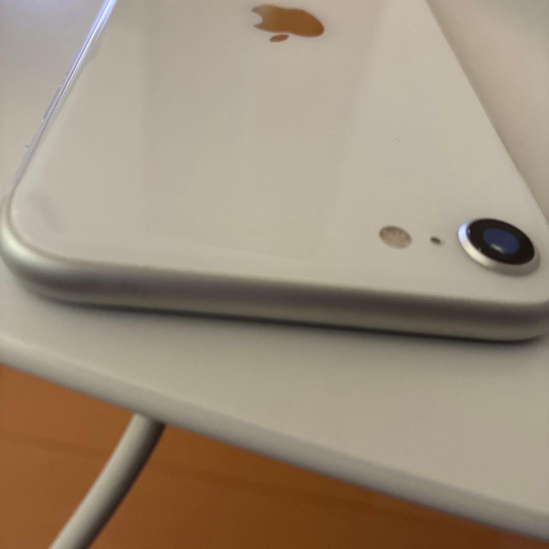 Apple iPhone SE2ホワイト 本体