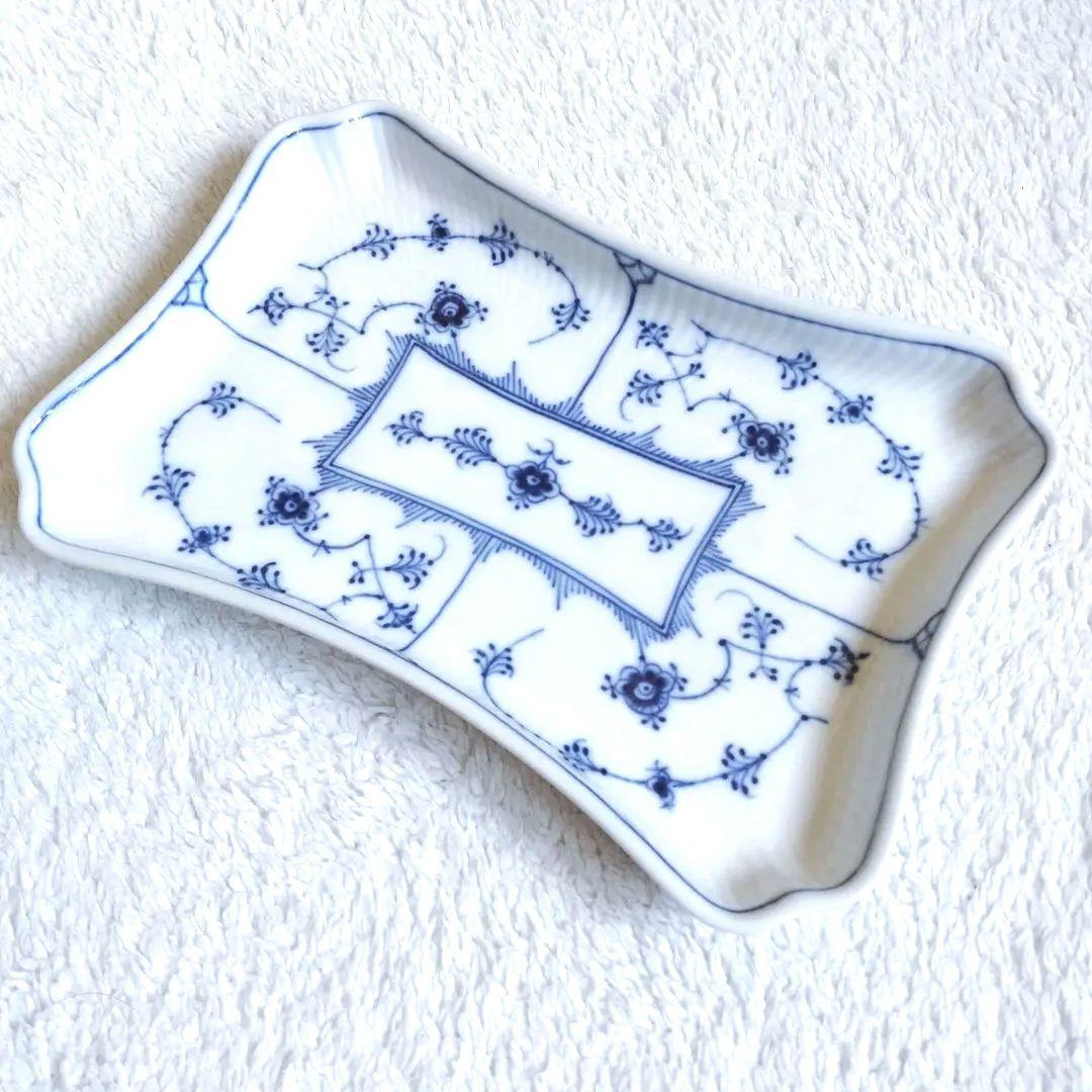 ロイヤルコペンハーゲン　ブルーフルーテッド スクエア プレート 364裏印