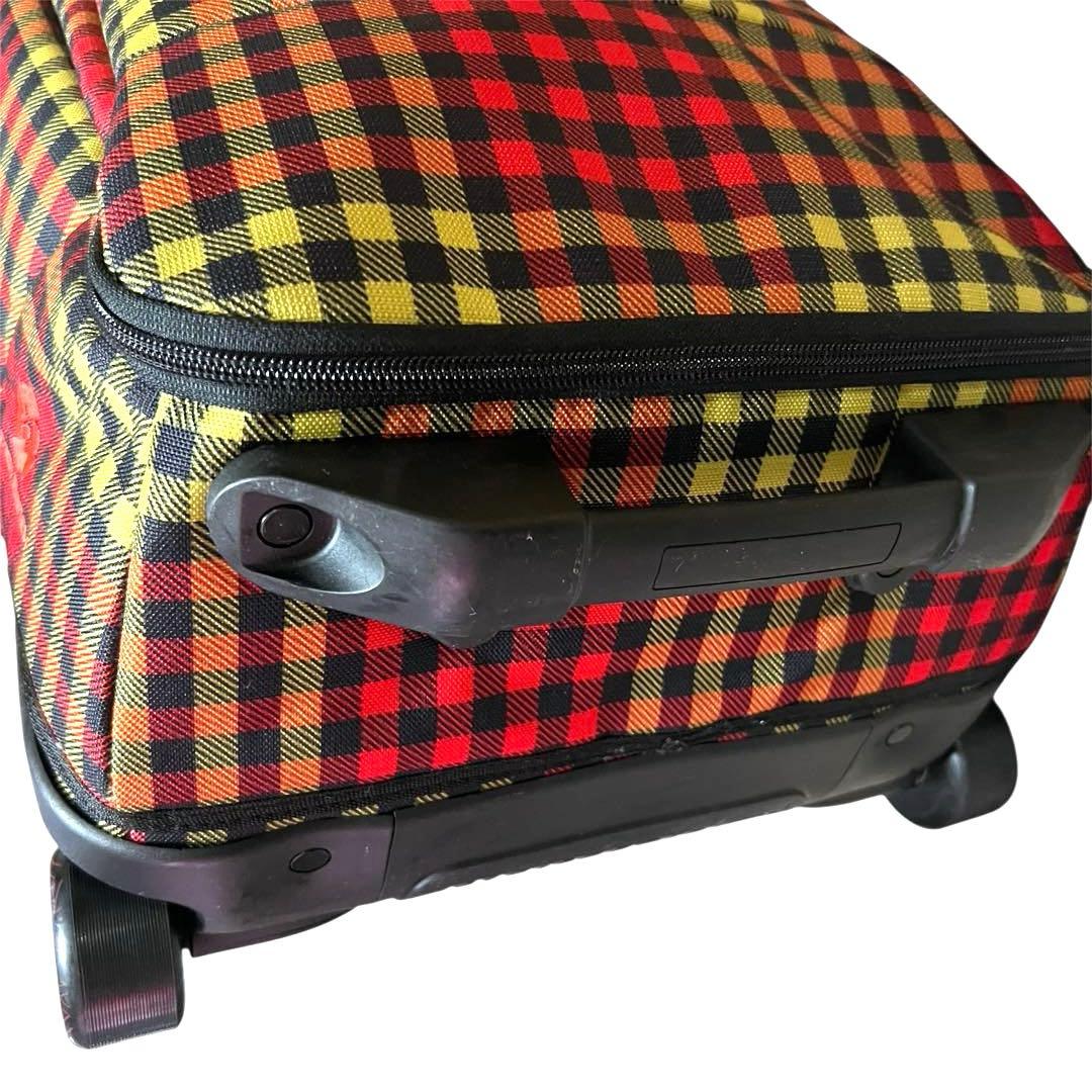 新品バートン BURTON チェック柄キャリーバック PC保護あり