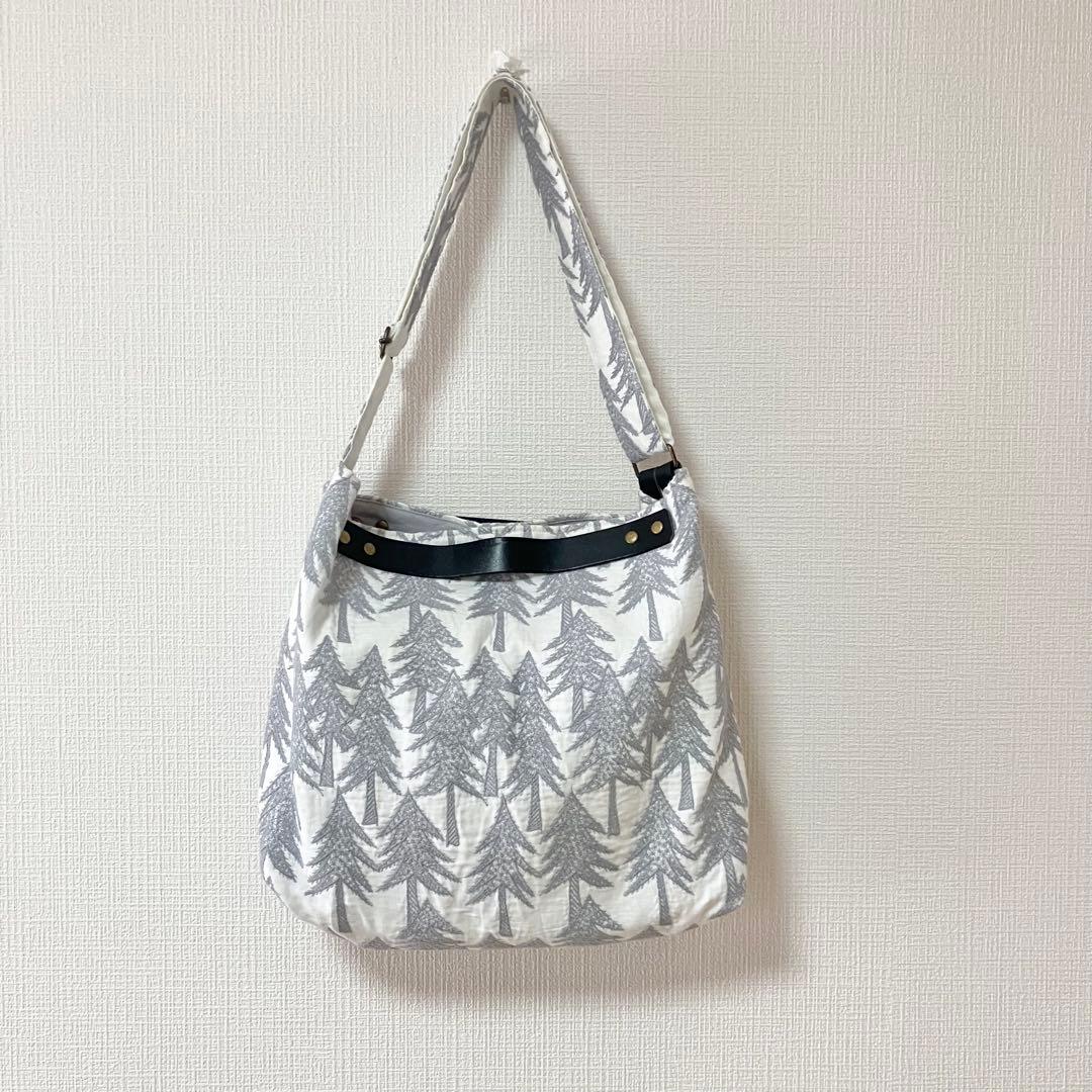 ハンドメイド　ミナペルホネン　ランドシアター　トートショルダーバッグ