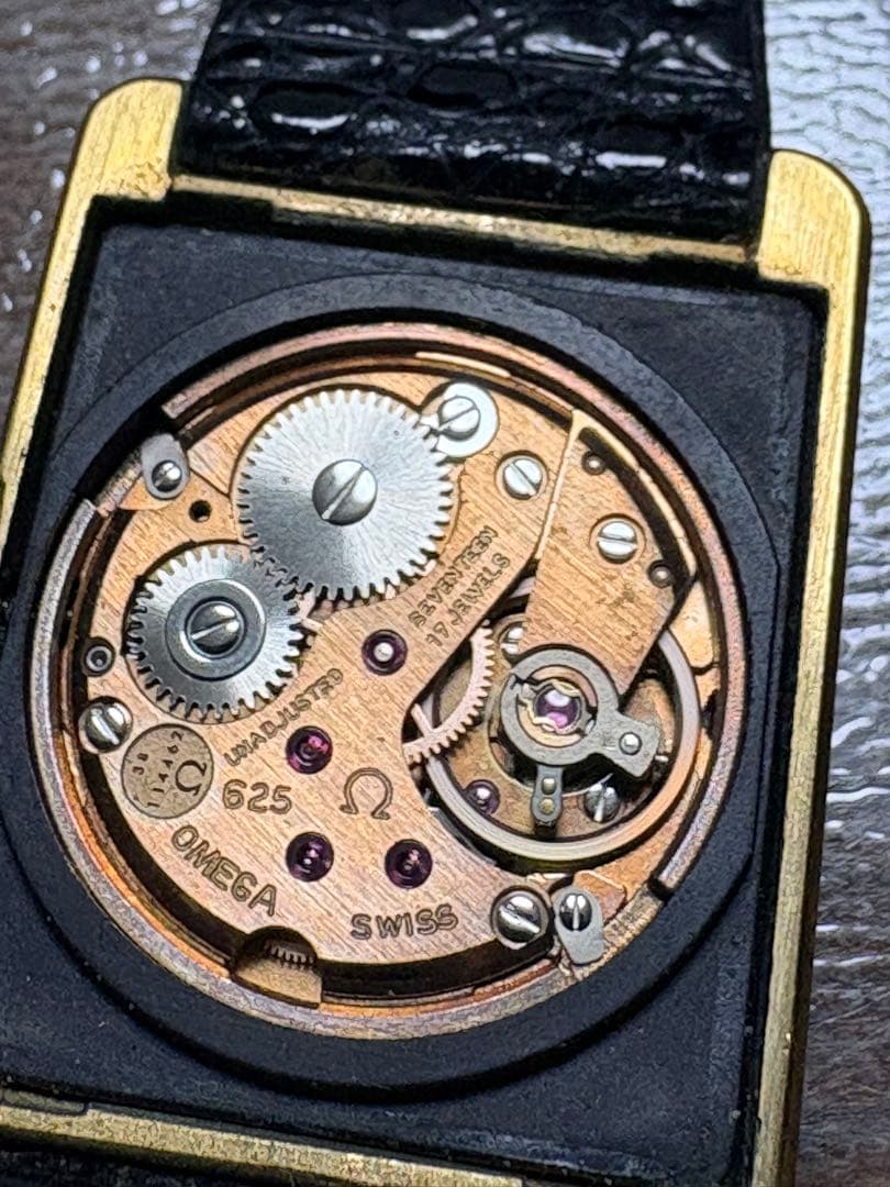 1974年製 オメガ タンク ジュネーブ ウォッチフルオーバーホール済み