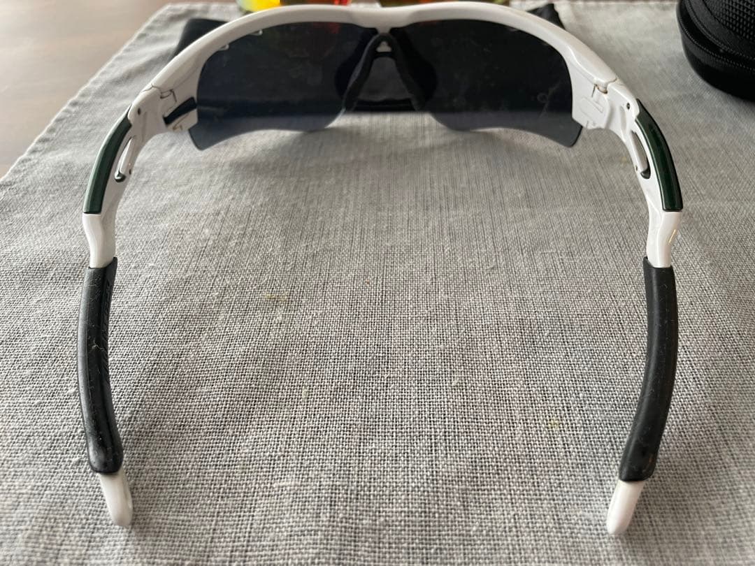 Oakley スポーツサングラス ケース付き