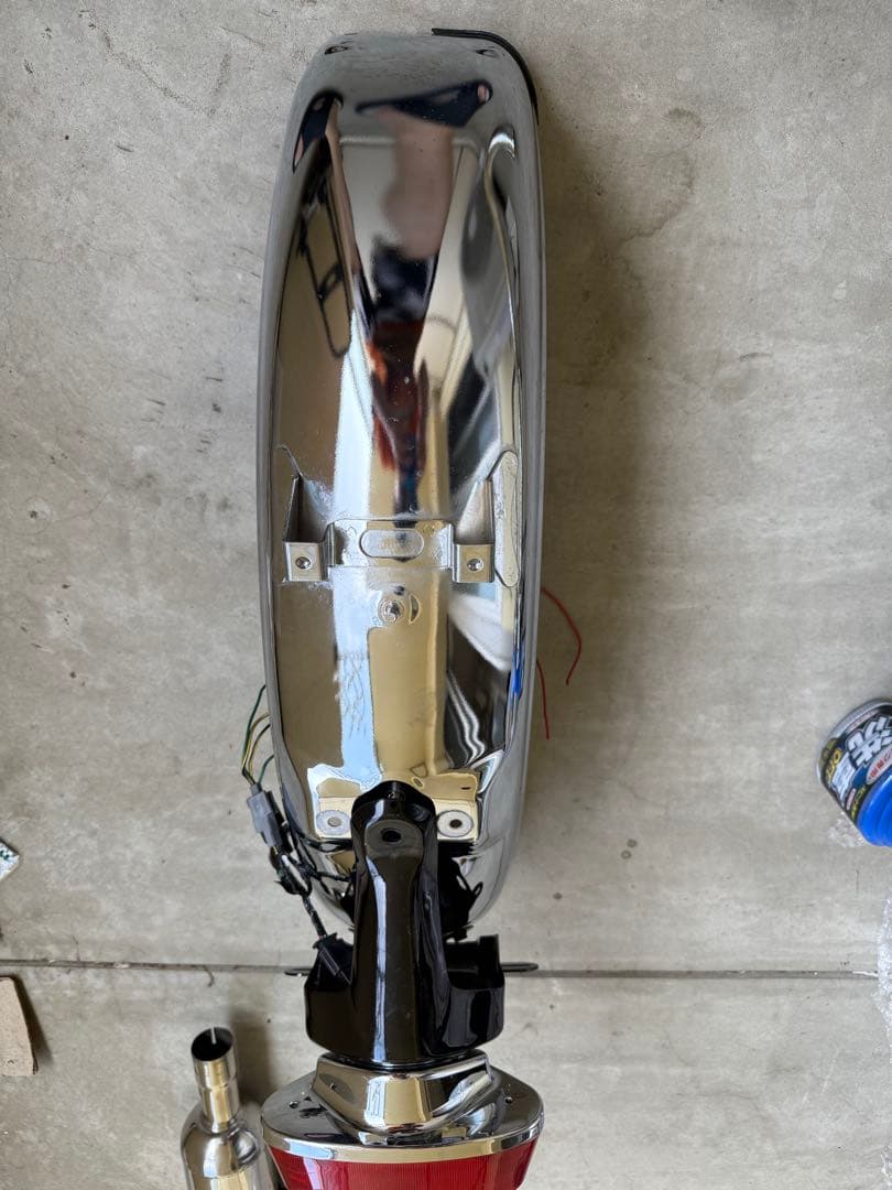 カワサキ 純正 リアフェンダー W800（テールランプなし）