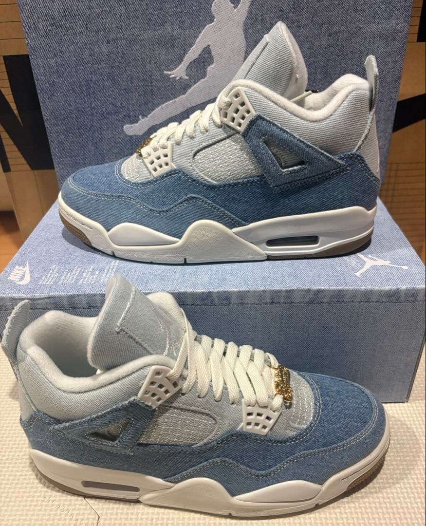 ナイキ　ジョーダン4レトロTEX