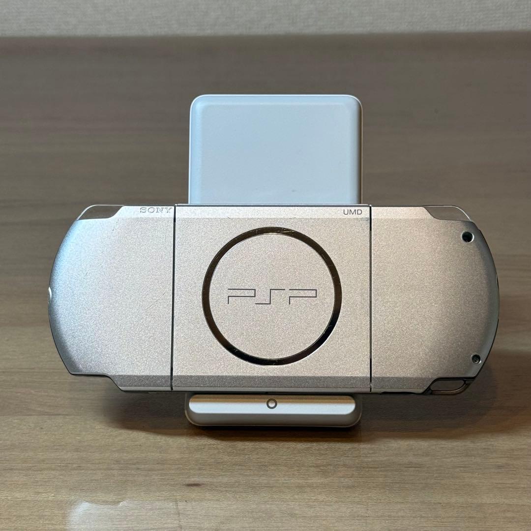 4-467 PSP-3000 ミスティック・シルバー