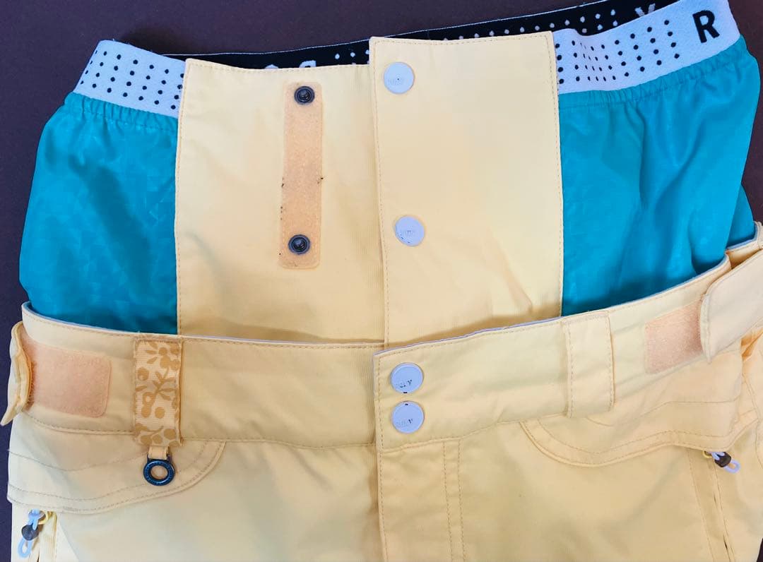 値下げ中 Roxy スノーボードウェアセット（ジャケット＆パンツ）