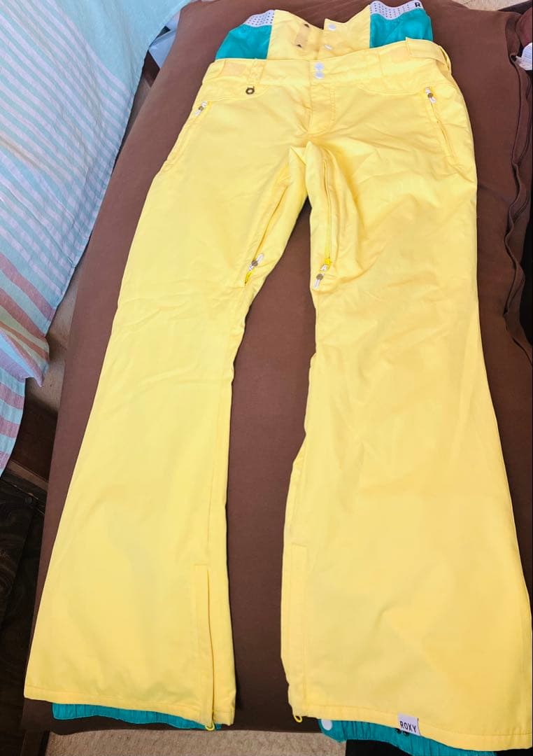 値下げ中 Roxy スノーボードウェアセット（ジャケット＆パンツ）
