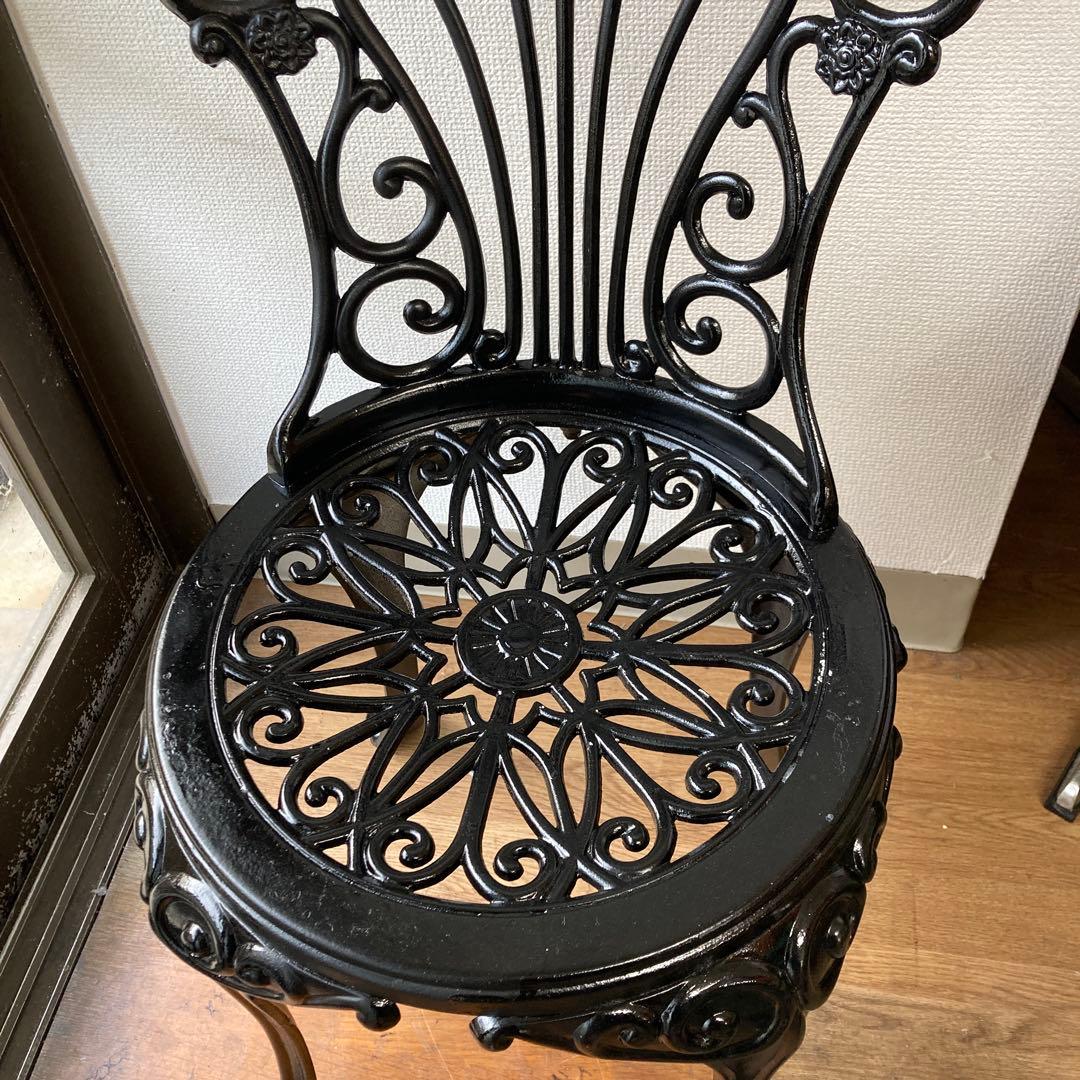 専用アイアン製装飾椅子 花模様透かし彫り　広島限定