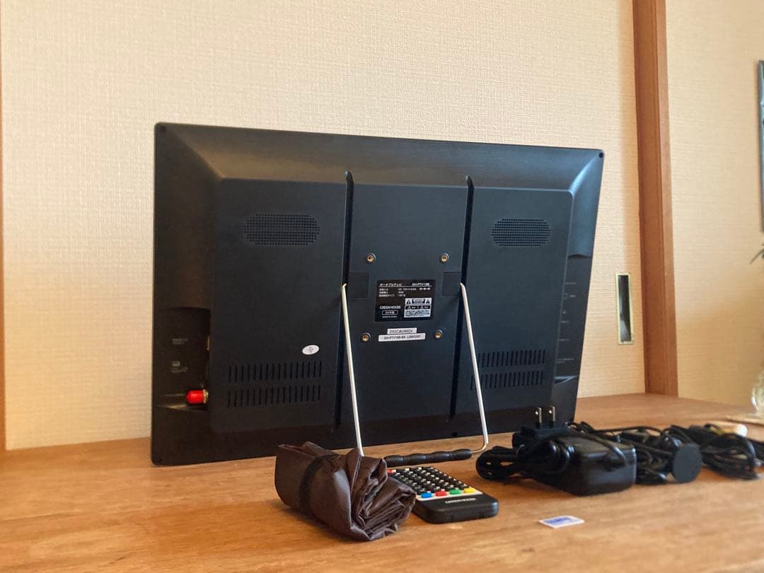 【美品】GREEN HOUSE GH-PTV19B ポータブルテレビ 19V型