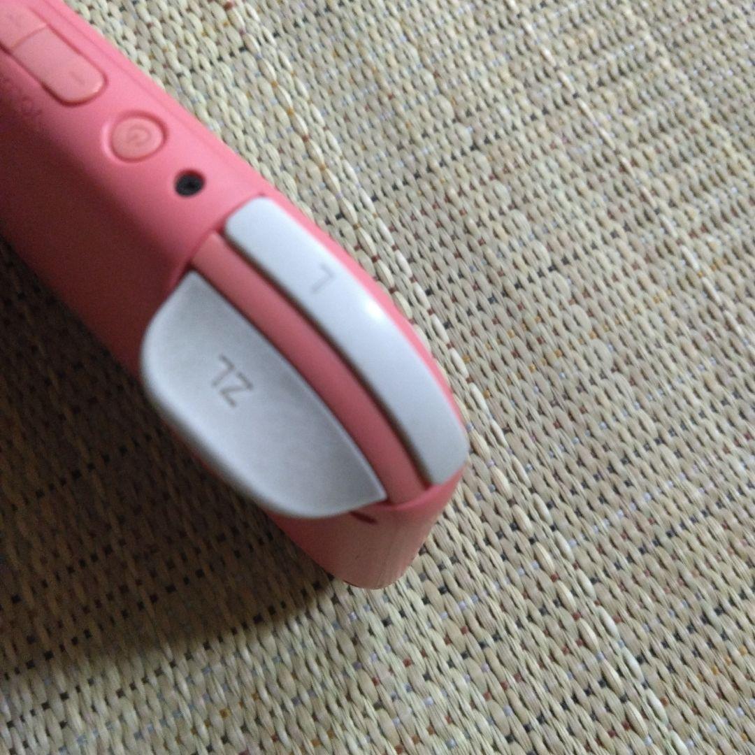 任天堂　スイッチライト　ピンク色