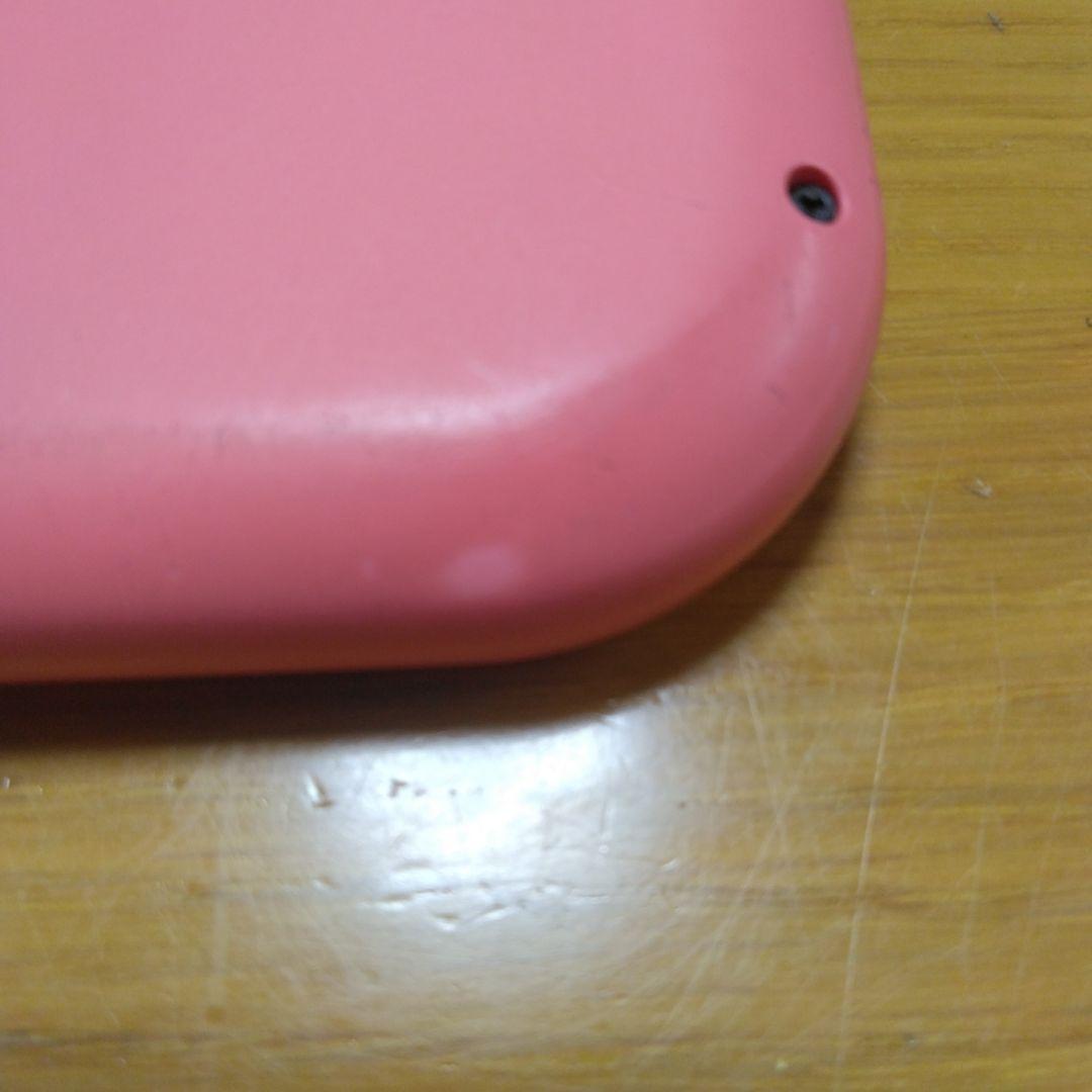 任天堂　スイッチライト　ピンク色