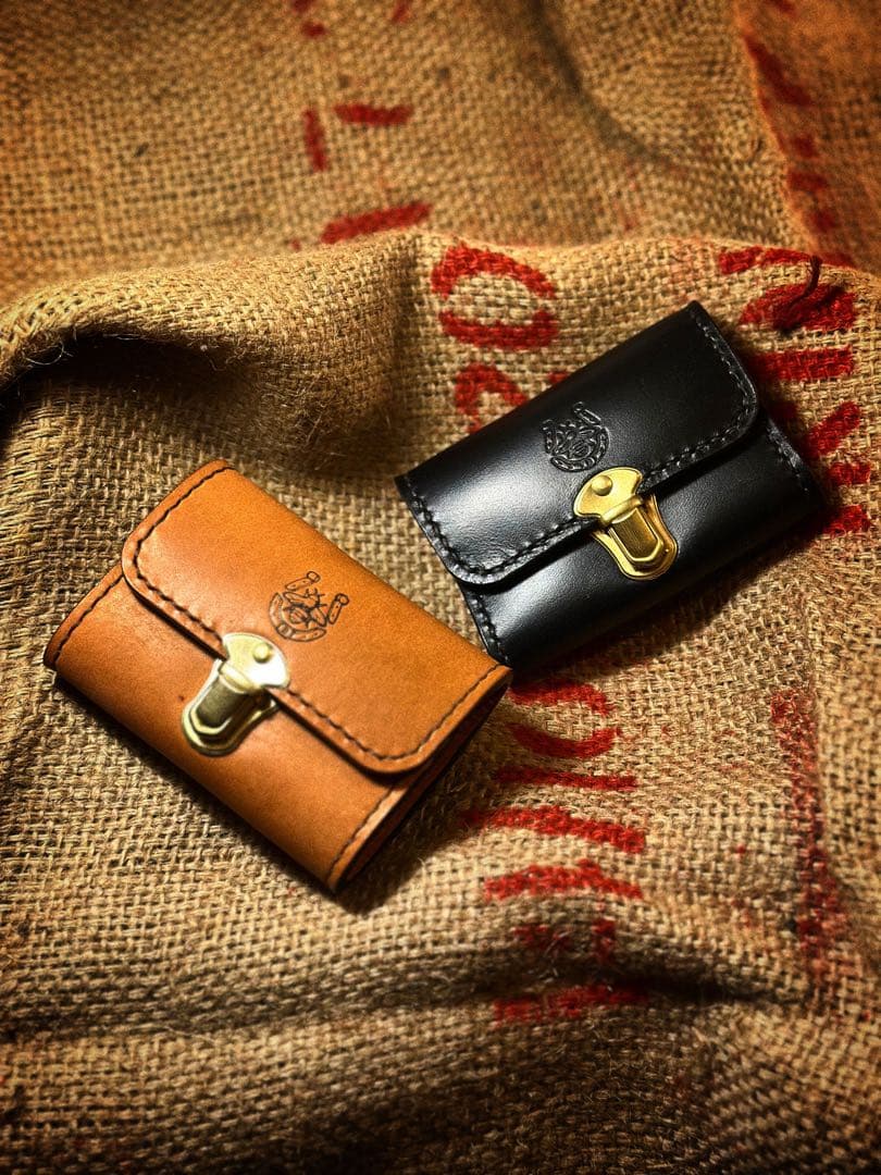 ちある　horween ホーウィン レザー財布 コンパクト 茶芯 ブラック