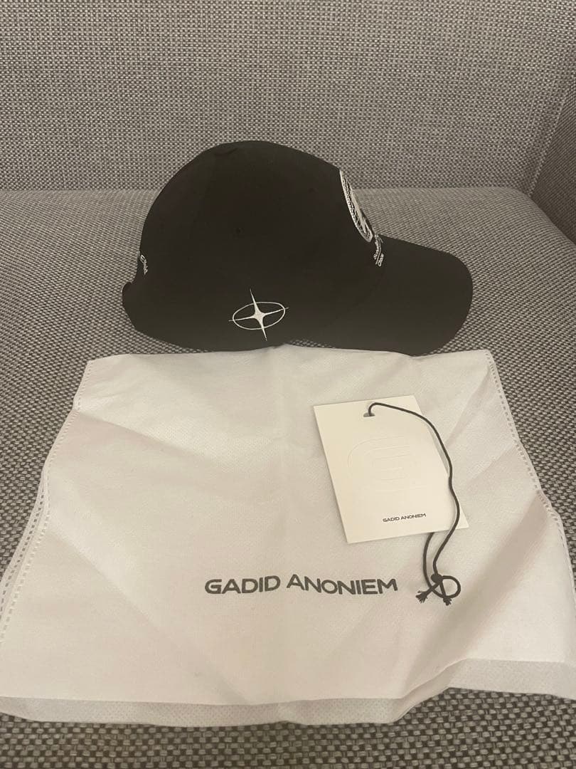 GADID ANONIEM キャップ