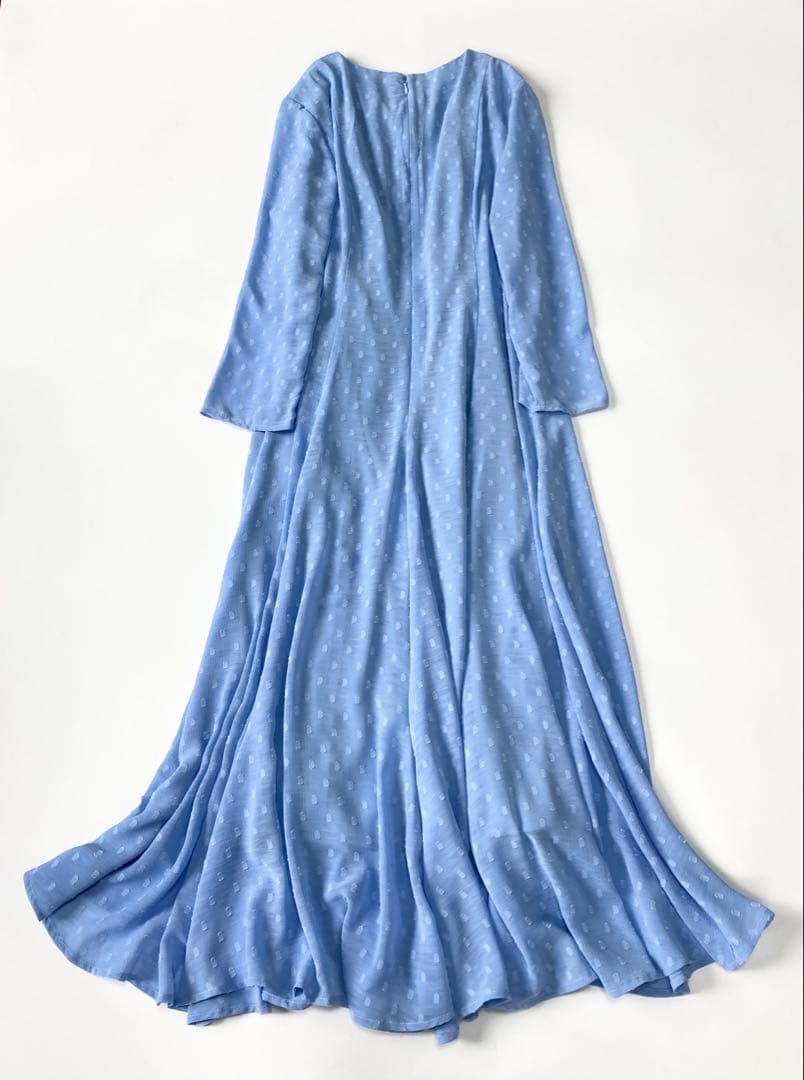 （v6）ジェンヌ　刺繍ドット　フレアワンピース　ブルー　サイズXL 丈120