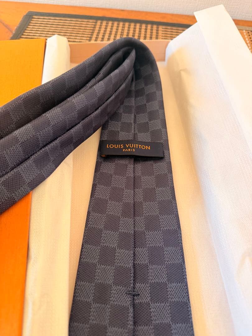新品　ルイヴィトンネクタイ　ダミエ