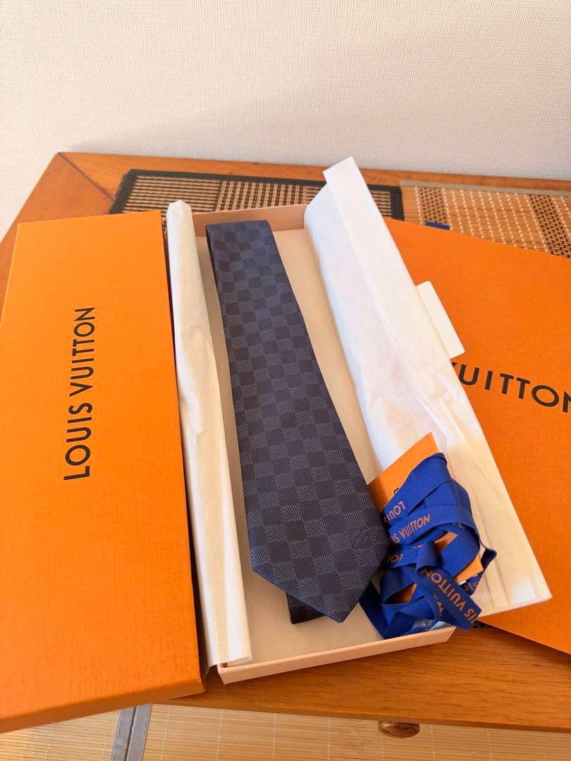 新品　ルイヴィトンネクタイ　ダミエ
