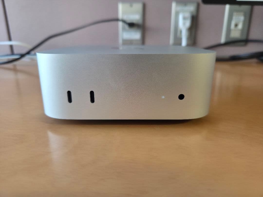 Mac mini (M4 / メモリ24GB / SSD 256GB)