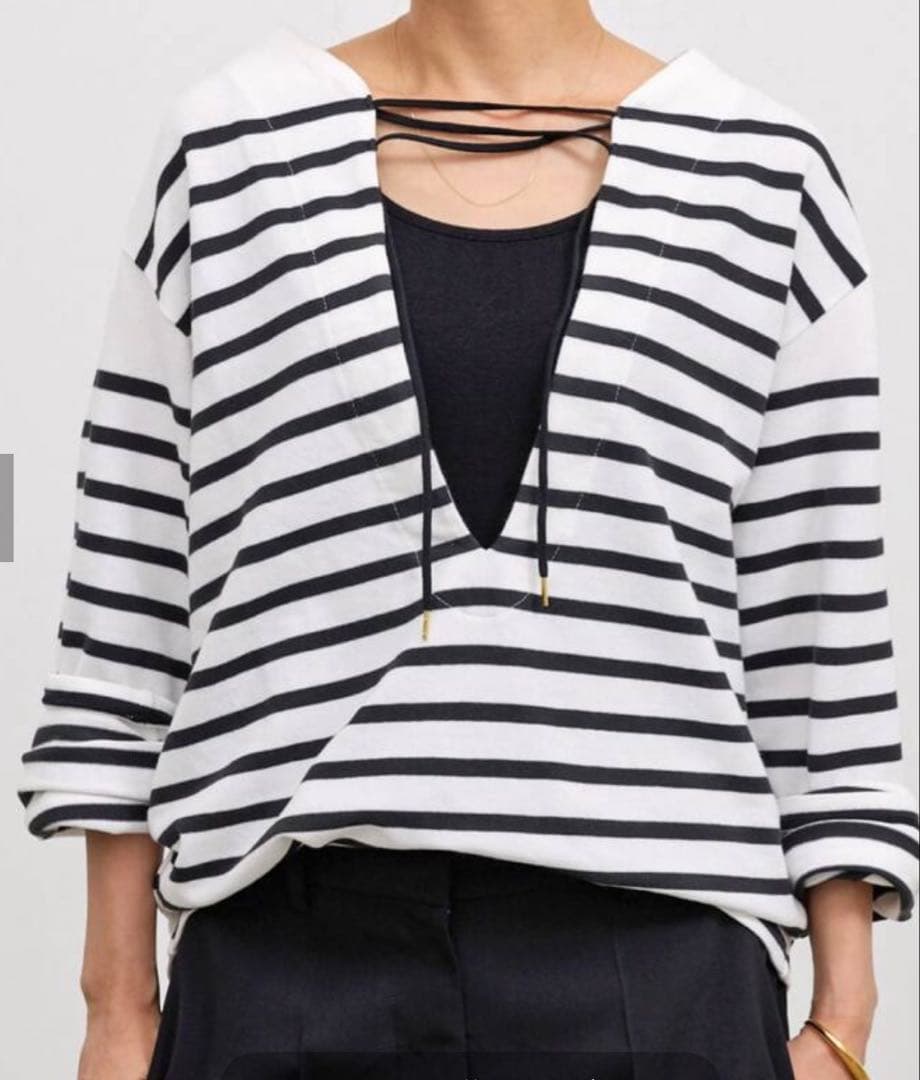 L'Appartement グッドグリーフ　スプリットネックボーダートップ