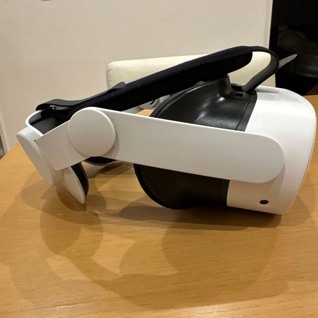  Quest 3S 美品　高級ストラップ付き　メタクエスト　グリップ付き