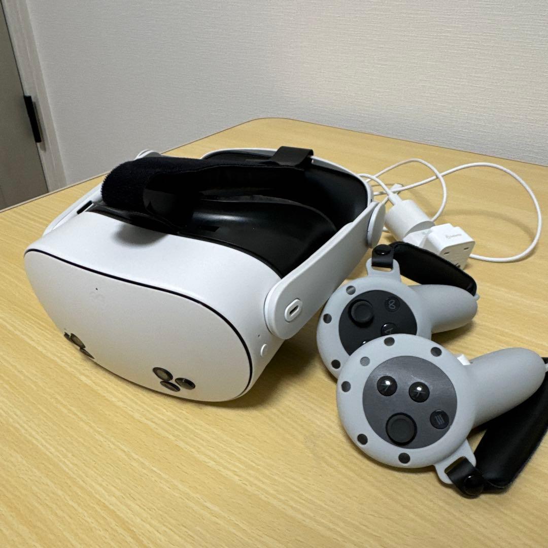  Quest 3S 美品　高級ストラップ付き　メタクエスト　グリップ付き