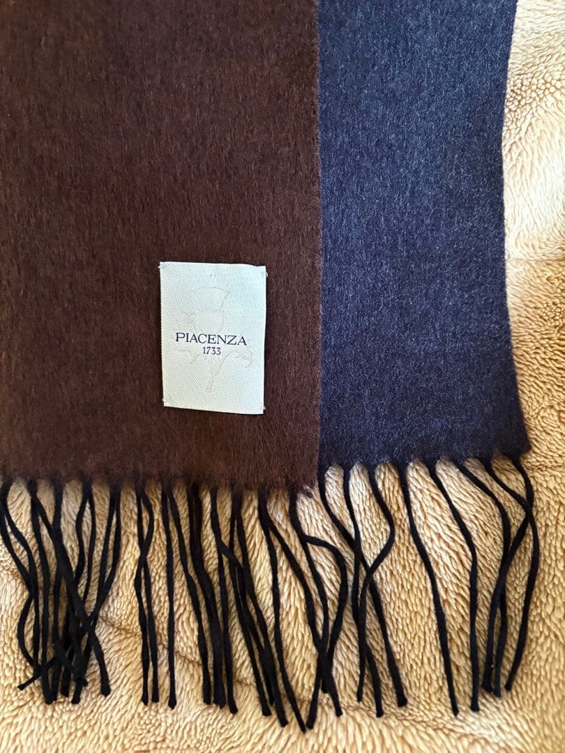 【美品】ピアチェンツァ シルク/カシミア マフラー