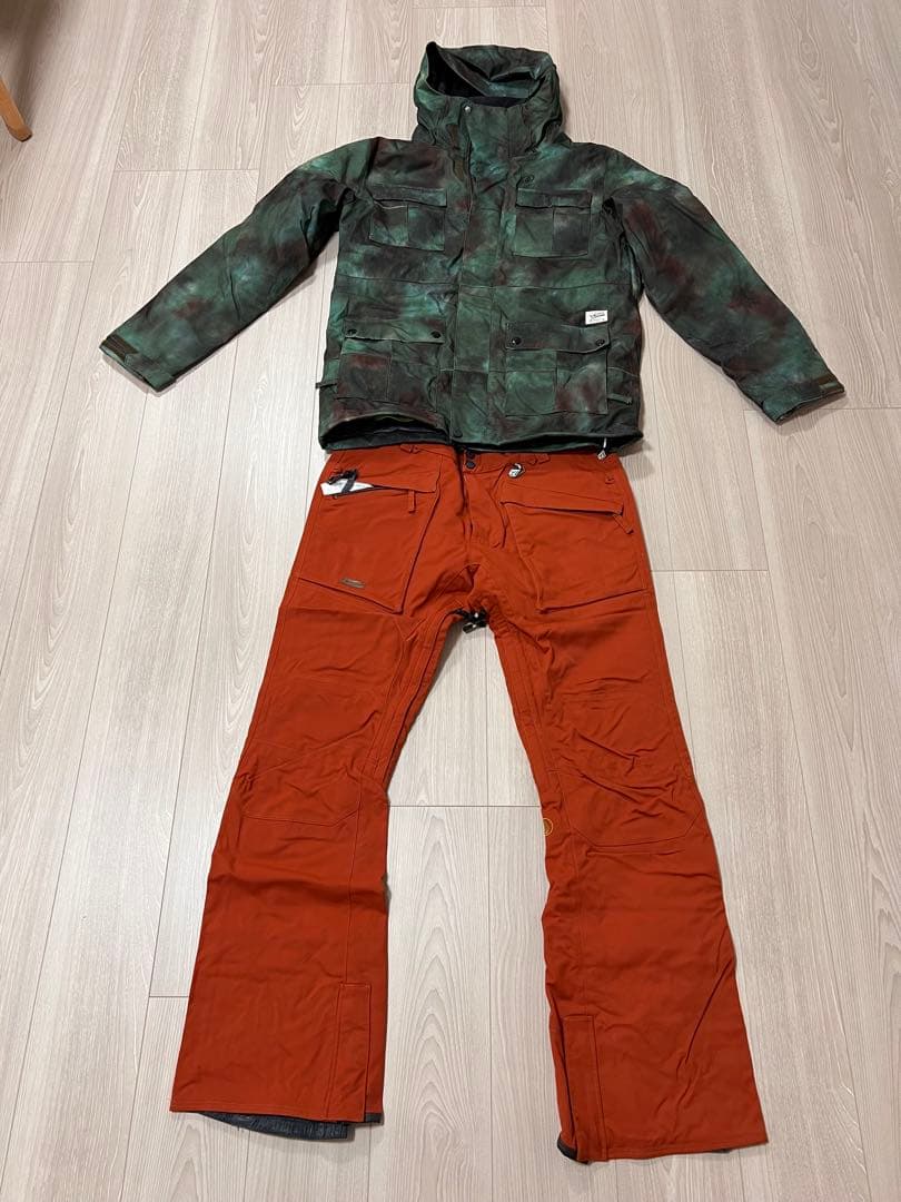 スノーボードウェア　ボルコムVOLCOM セット