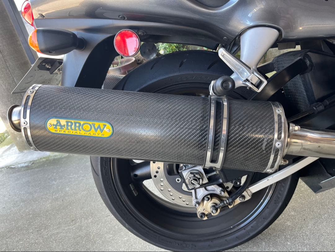 ARROW カーボンスリップオンマフラー 2本セット　隼