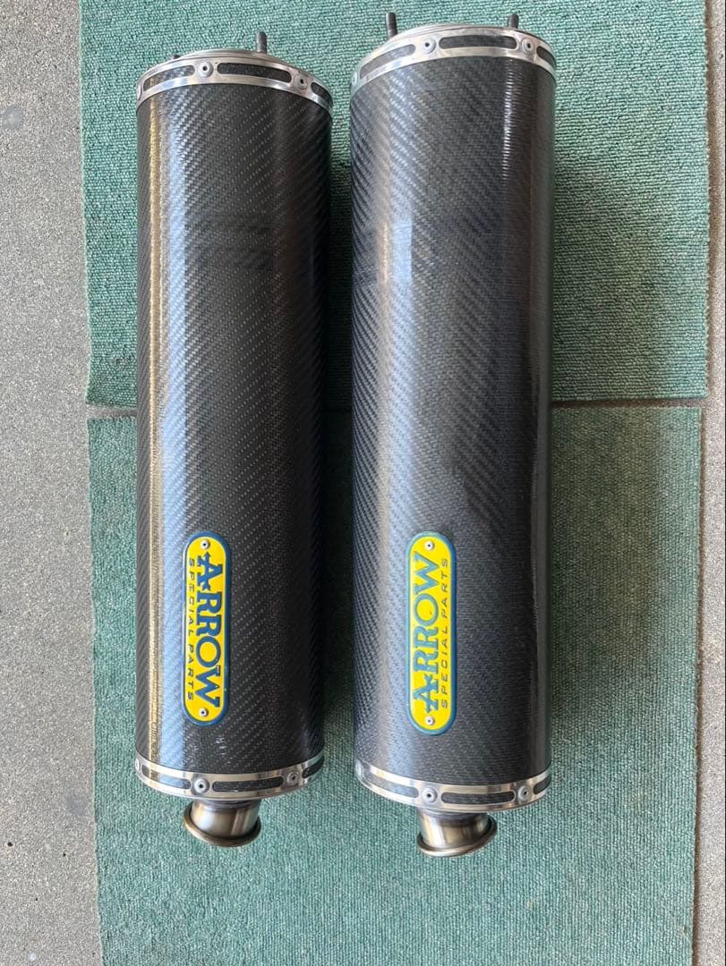 ARROW カーボンスリップオンマフラー 2本セット　隼