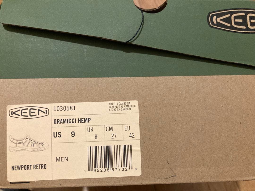 KEEN × Gramicci ニューポート レトロ サンダル