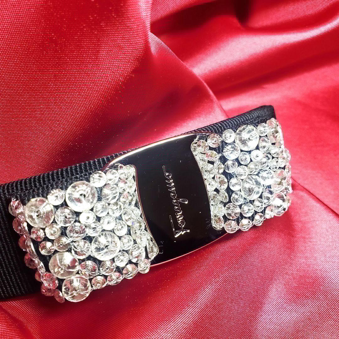 【極美品】 フェラガモ ヴァラ バレッタ　ブラック×クリスタル　ヘアピン