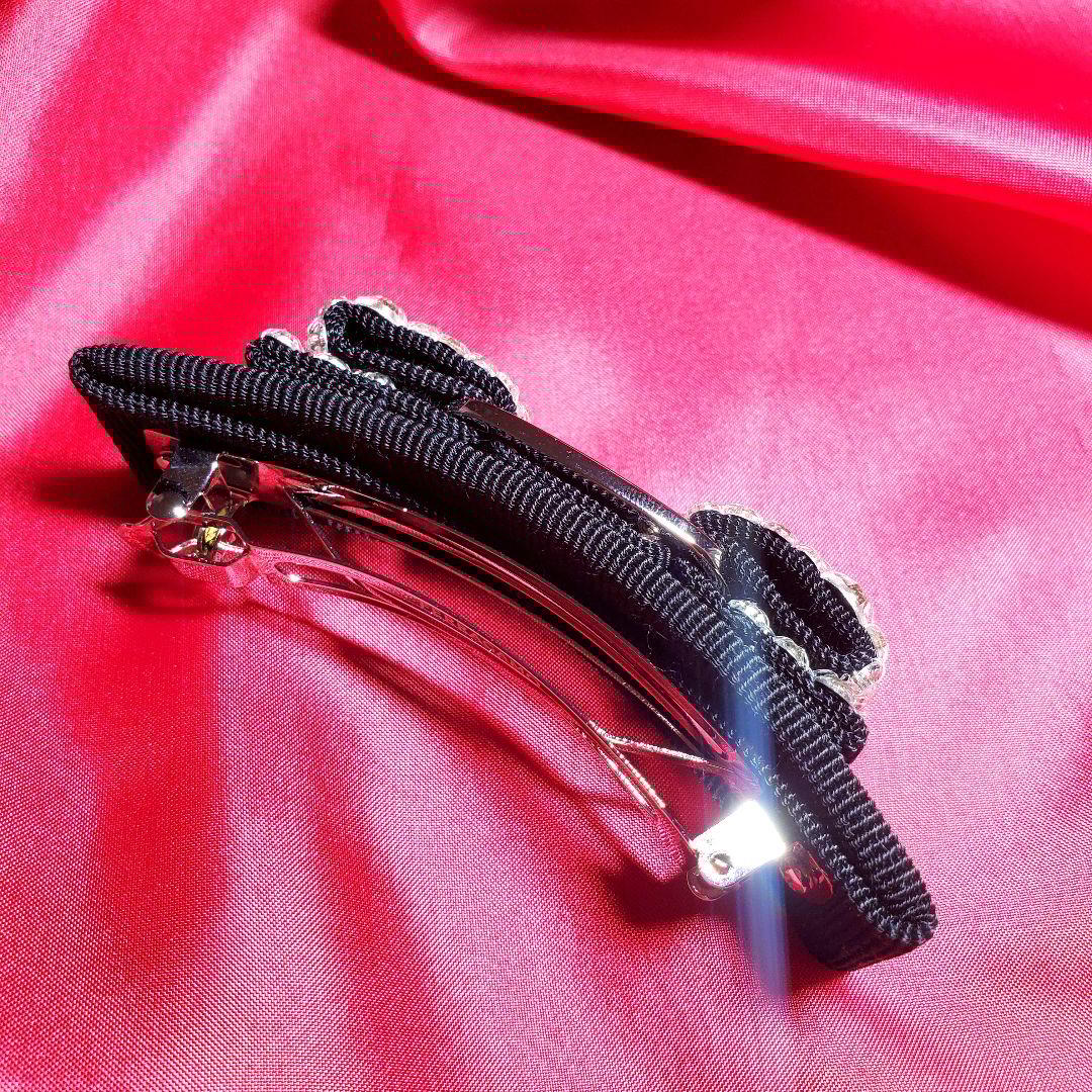 【極美品】 フェラガモ ヴァラ バレッタ　ブラック×クリスタル　ヘアピン