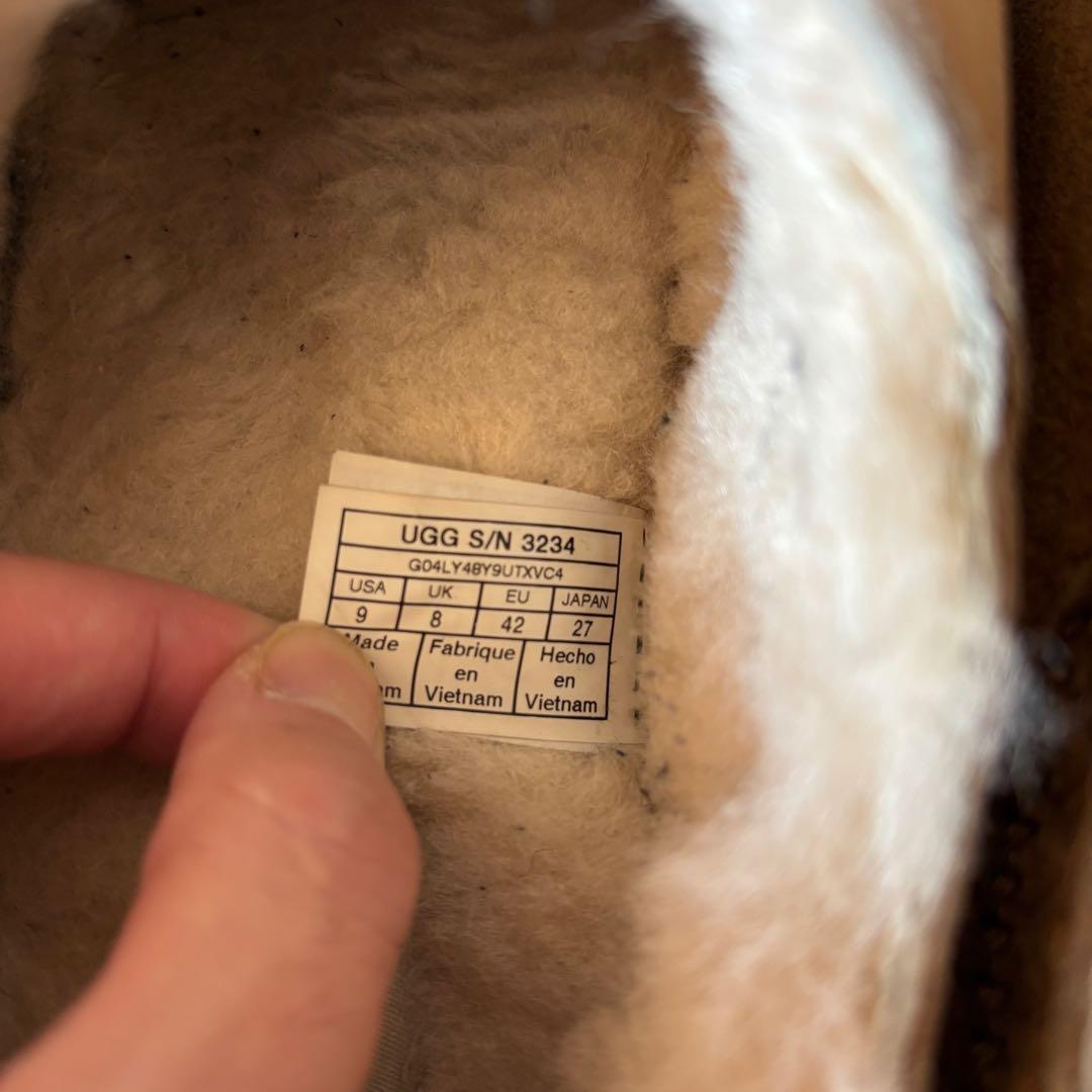 人気 UGG Neuman アグ ニューマン ムートンスリッポン サンダル 27