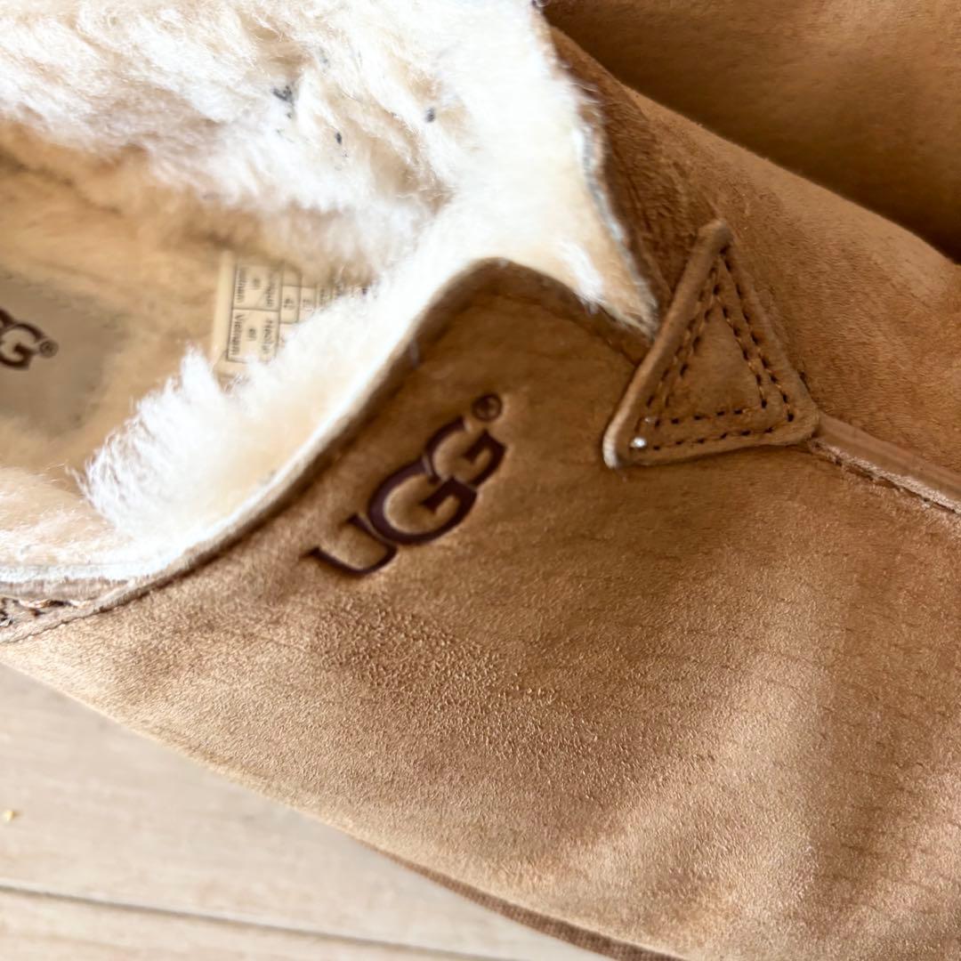 人気 UGG Neuman アグ ニューマン ムートンスリッポン サンダル 27