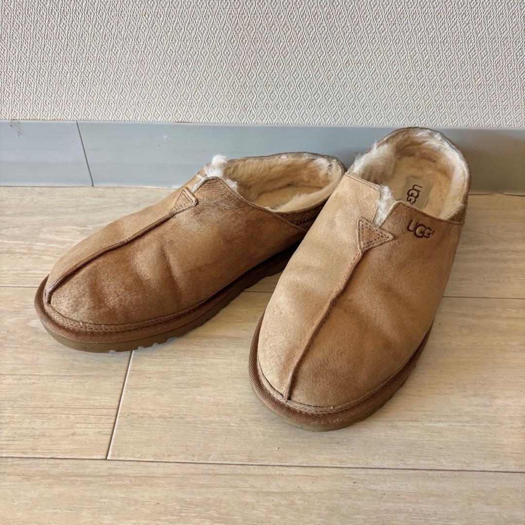 人気 UGG Neuman アグ ニューマン ムートンスリッポン サンダル 27