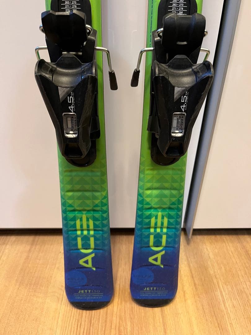 elan スキー板　130cm おまけのストック付き