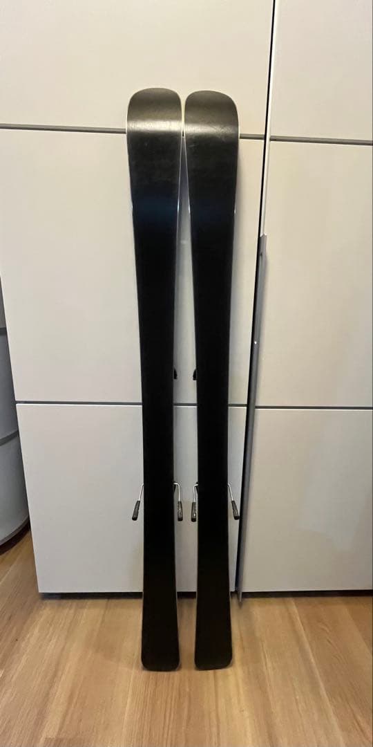 elan スキー板　130cm おまけのストック付き