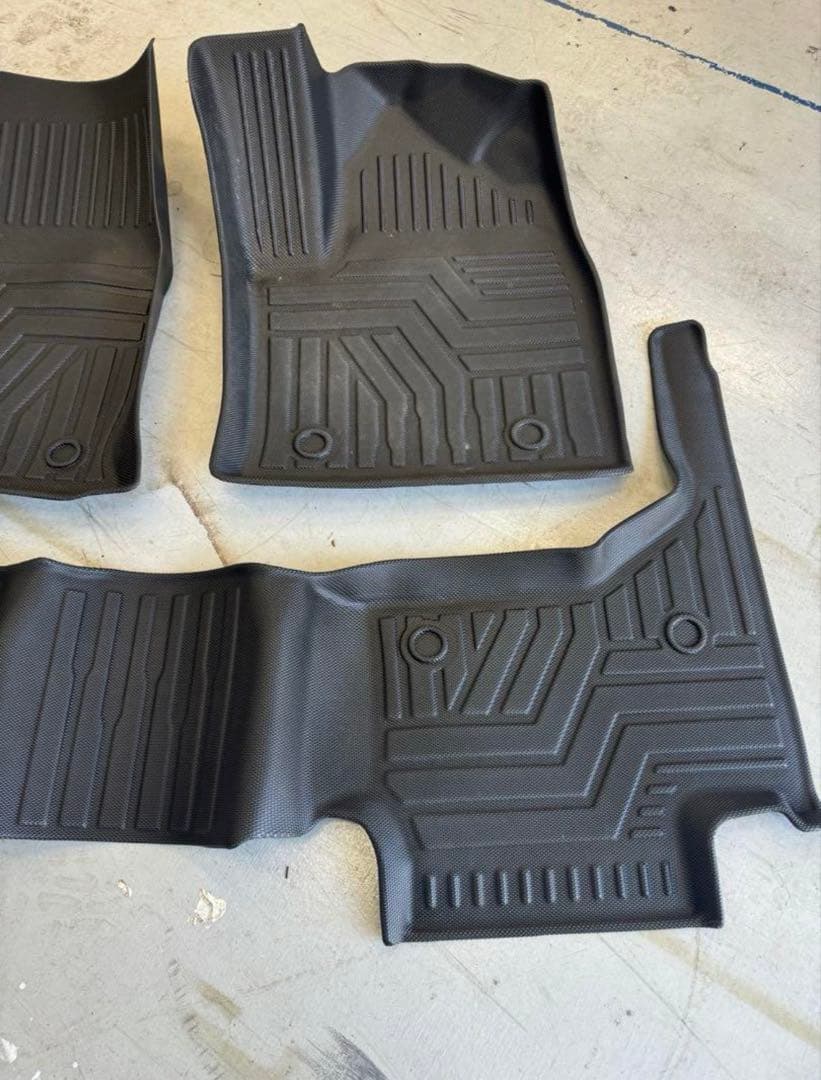 ランクル300 ZX ラバーフロアマット