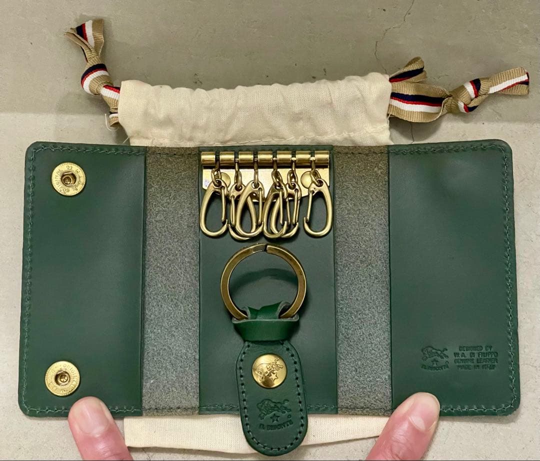 イルビゾンテ/レザーキーケース