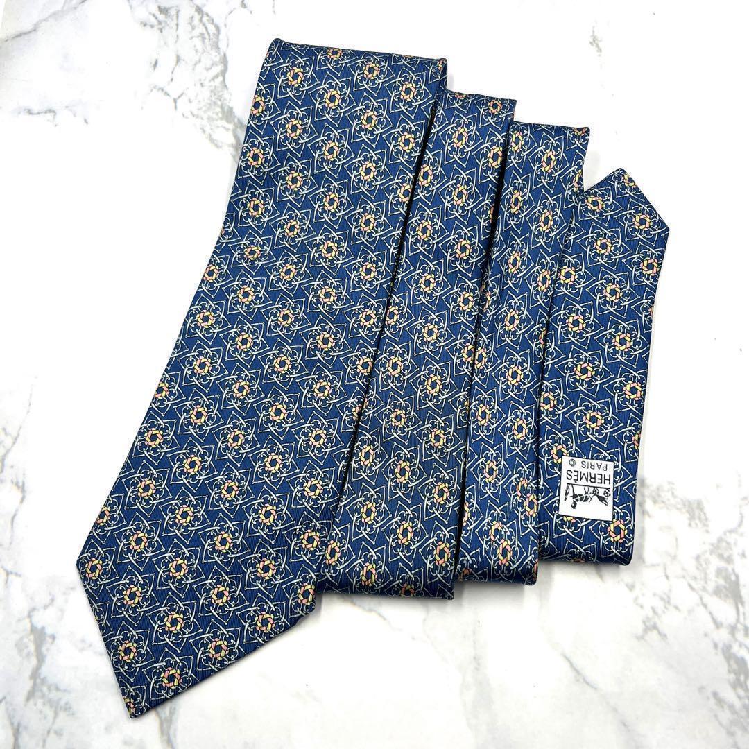◆良品◆HERMES エルメス ネクタイ 青色 星柄 リング 高級感